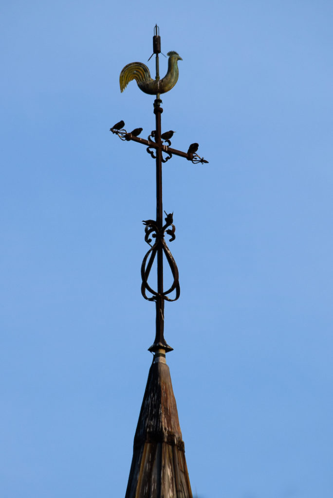 Coq au dessus d'un clocher