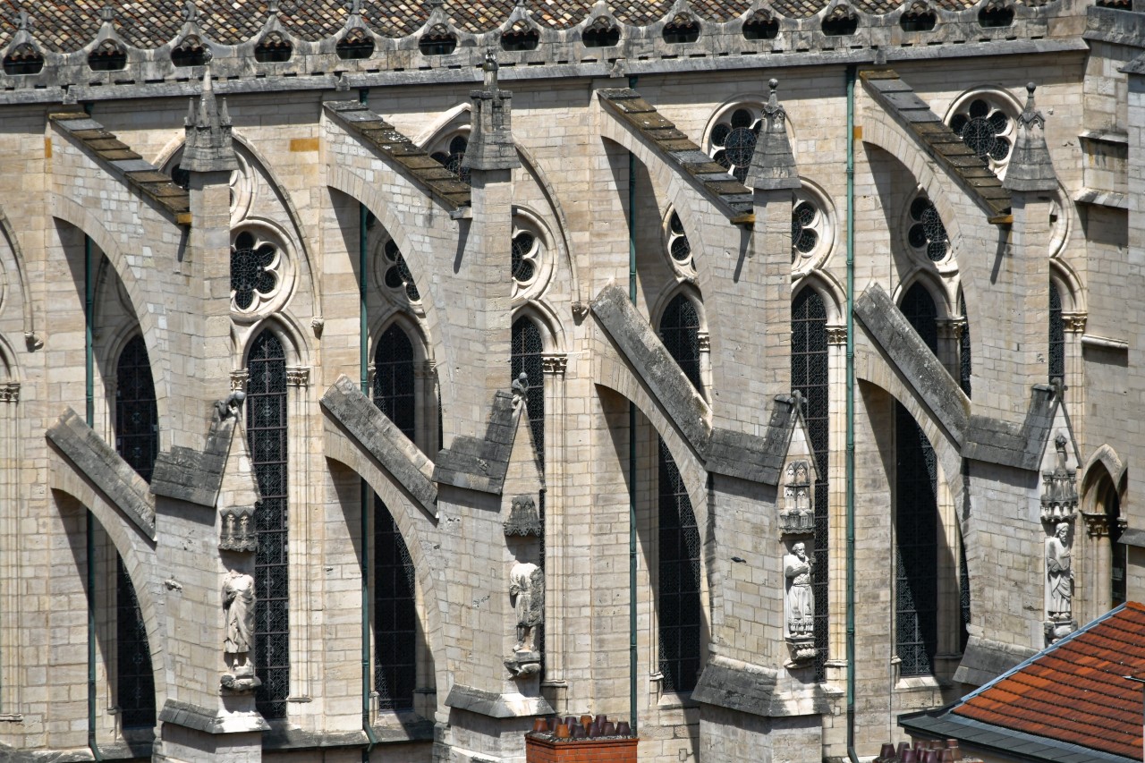 Les arcs-boutants : l&rsquo;exosquelette des cathédrales gothiques